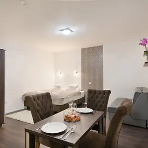 Paulay Downtown 4*, Budapeste Hungria